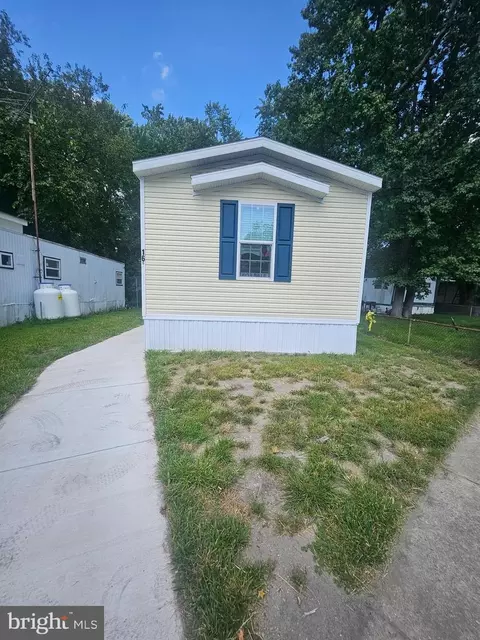 1267 N East Blvd #16C, Vineland, NJ 08360