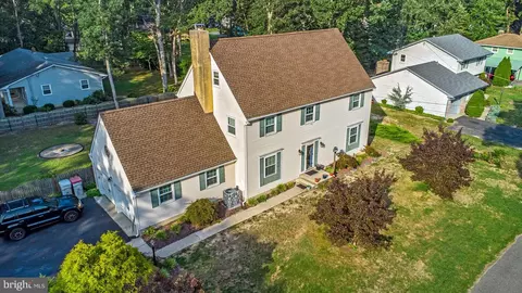 3066 Swan Dr, Vineland, NJ 08361