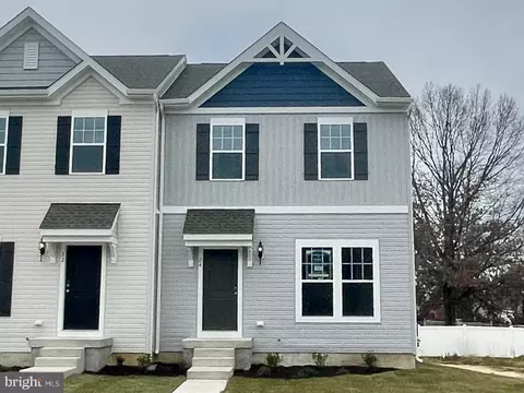 24 Whitaker Ct, Millville, NJ 08332