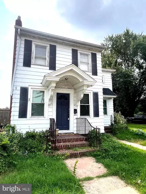 35 Cedar St, Millville, NJ 08332