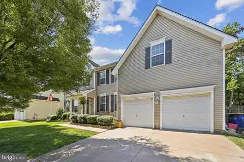 905 Easy St, Millville, NJ 08332