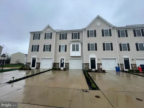 2102 E Oak Rd E2 Rd, Vineland, NJ 08361