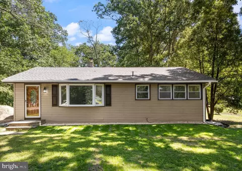 35 Waldens Dr, Bridgeton, NJ 08302
