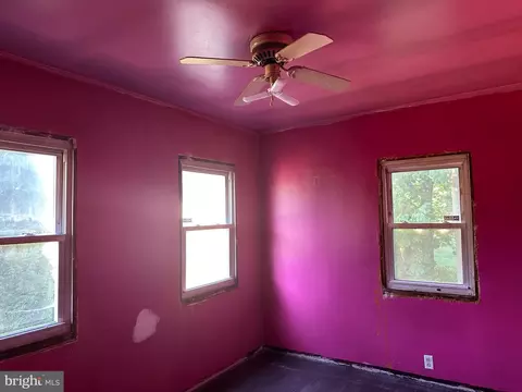 60 Sharp Ave, Bridgeton, NJ 08302 photo 4