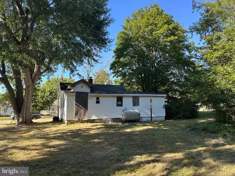 60 Sharp Ave, Bridgeton, NJ 08302 photo 2
