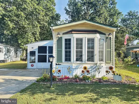 1616 Pennsylvania Ave #90, Vineland, NJ 08360