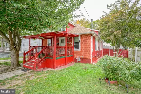 724 E Grape St, Vineland, NJ 08360