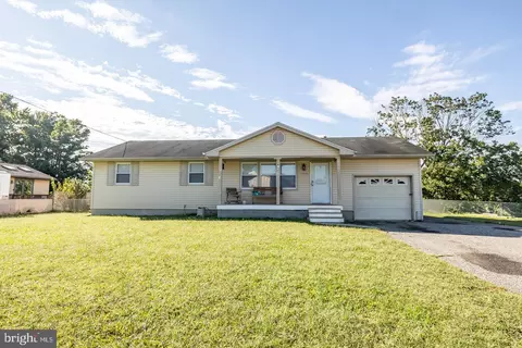 1725 Phillip St, Vineland, NJ 08361