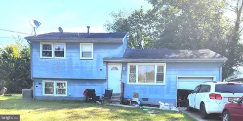 1259 E Cornell St, Vineland, NJ 08360