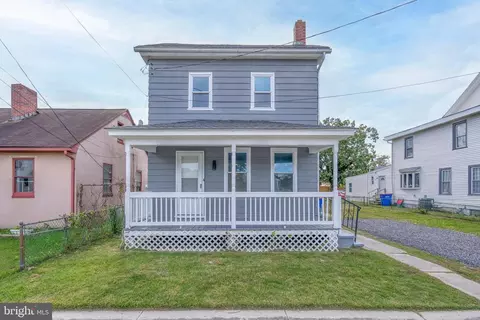 19 W Mcneal St W, Millville, NJ 08332