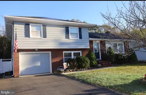 1126 Linda Ln, Vineland, NJ 08360