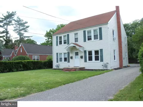 18 Elmwood Ave, Vineland, NJ 08360