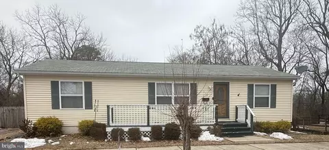 111 Mulford Ave, Millville, NJ 08332