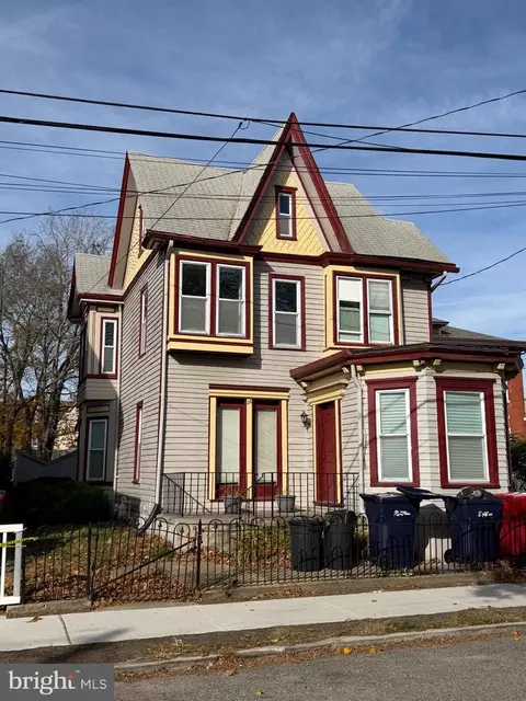 26 Walnut St, Bridgeton, NJ 08302