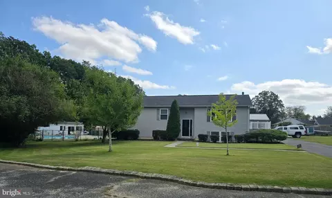 2139 E Oak Dr E, Millville, NJ 08332