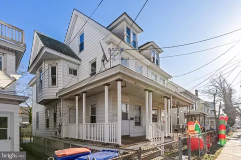 317 S 3rd St, Millville, NJ 08332