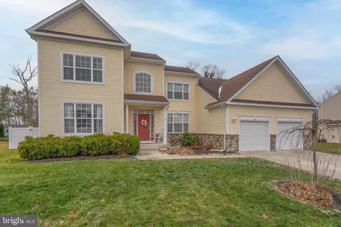 23 Tomasello Dr, Millville, NJ 08332