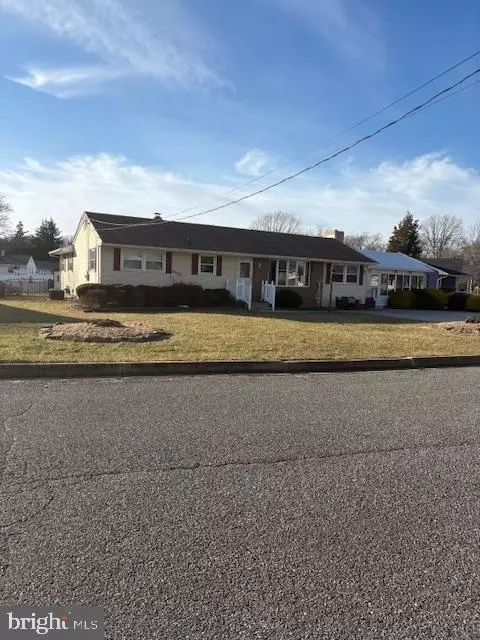 1232 S Harding Rd, Vineland, NJ 08361