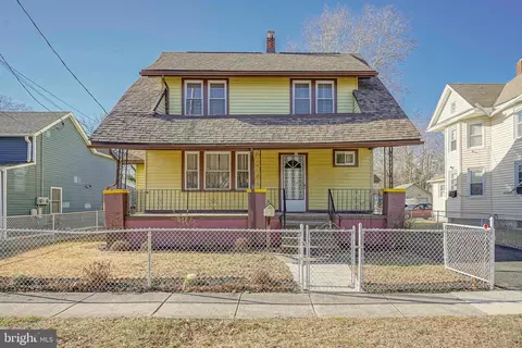 32 S Myrtle St, Vineland, NJ 08360