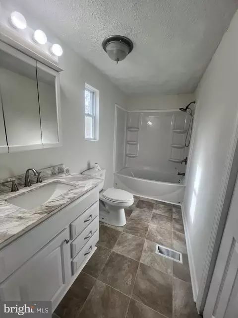 321 Fern Rd, Millville, NJ 08332