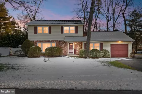 2987 Crane St, Vineland, NJ 08361