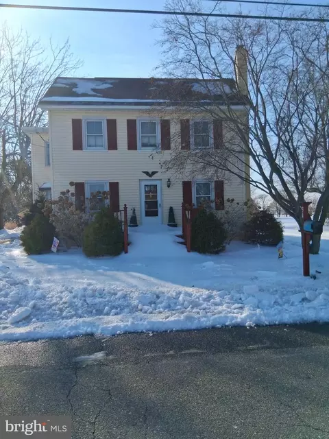 34 West Ave, Shiloh, NJ 08353