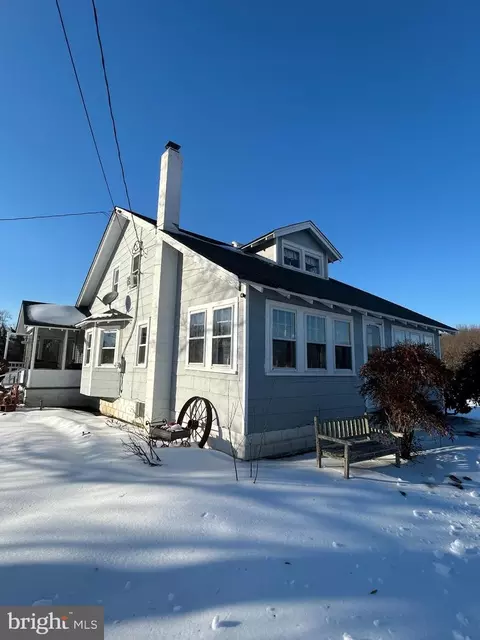 390 Jones Island Rd, Cedarville, NJ 08311