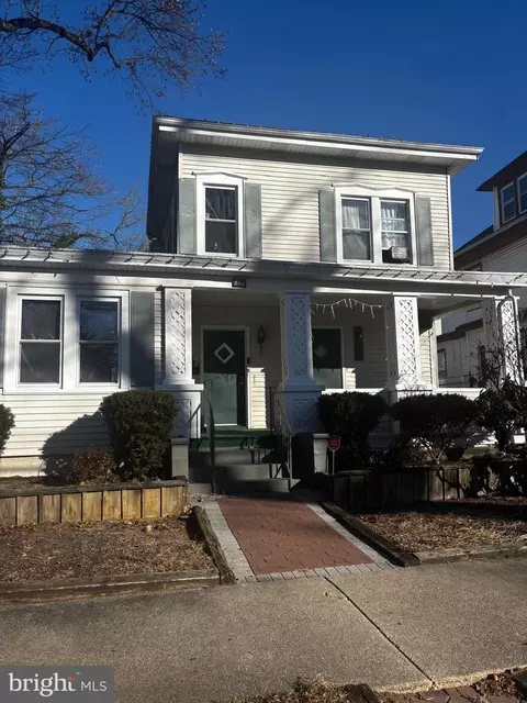 812 Elmer St, Vineland, NJ 08360