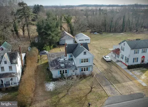 26 Market Ln, Greenwich, NJ 08323