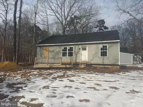 6210 Magnolia Dr, Millville, NJ 08332