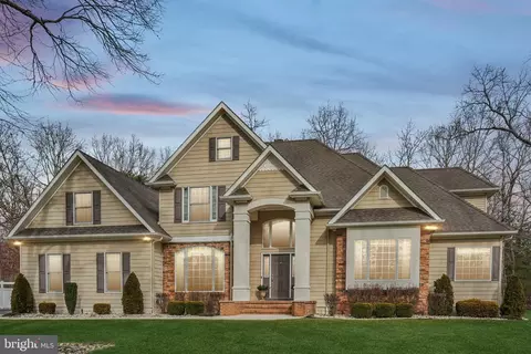 3661 Canterbury Ln, Vineland, NJ 08361