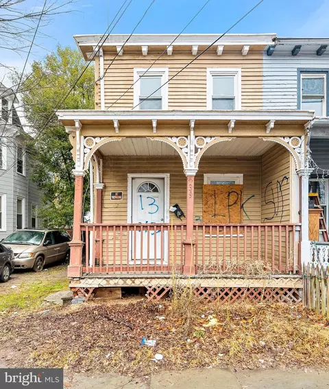 39 Cedar St, Bridgeton, NJ 08302