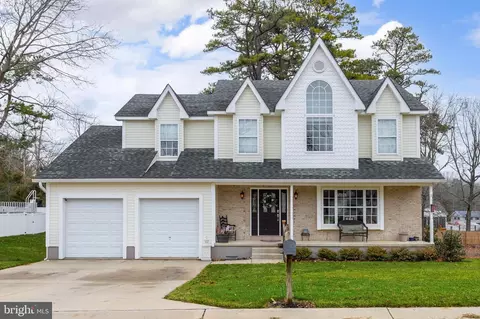 1308 Roselle Dr, Millville, NJ 08332
