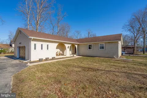 2273 Quail St, Vineland, NJ 08361