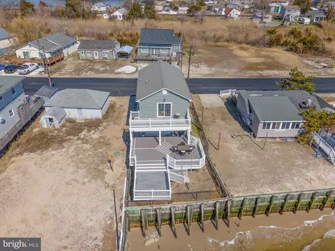 98 Delaware Ave, Fortescue, NJ 08321