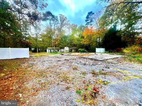6207 Battle Ln, Millville, NJ 08332