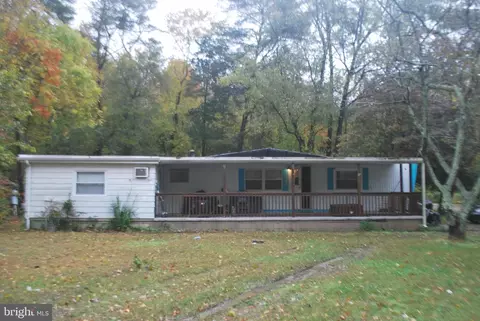 7900 Whittier Dr, Millville, NJ 08332