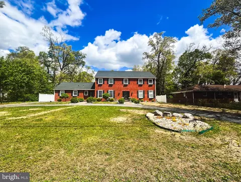 2460 Buttonwood Dr, Vineland, NJ 08361