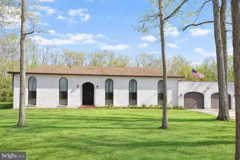 1590 Elmer Rd, Vineland, NJ 08361