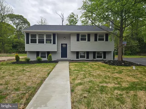 6709 Battle Ln, Millville, NJ 08332