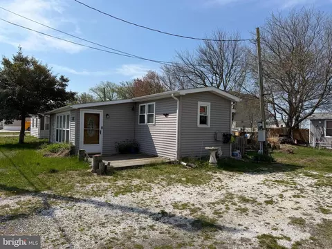 126 Newport Ave, Fortescue, NJ 08321