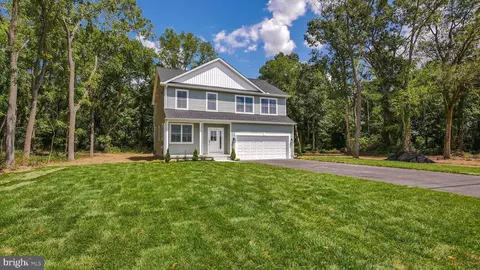 1568 Dolly Dr, Vineland, NJ 08361