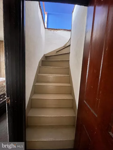 Entry Way - 760 E Commerce St, Bridgeton, NJ 08302 photo 2 of 4