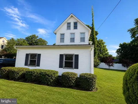 Exterior - 760 E Commerce St, Bridgeton, NJ 08302 photo 2 of 8