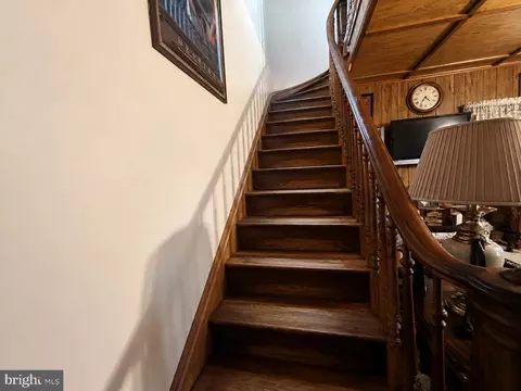 Entry Way - 760 E Commerce St, Bridgeton, NJ 08302 photo 1 of 4