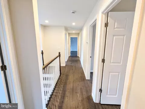 Entry Way - 28 Osborn Ln, Bridgeton, NJ 08302 photo 9 of 10