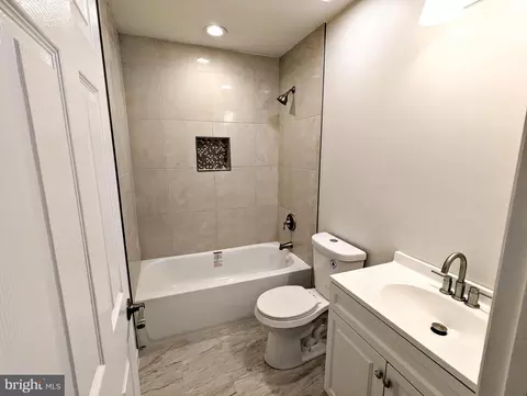 Bath - 28 Osborn Ln, Bridgeton, NJ 08302 photo 4 of 4