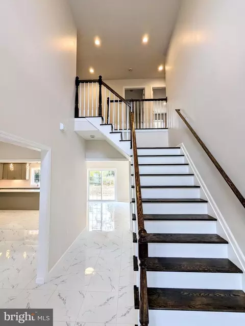 Entry Way - 28 Osborn Ln, Bridgeton, NJ 08302 photo 1 of 10