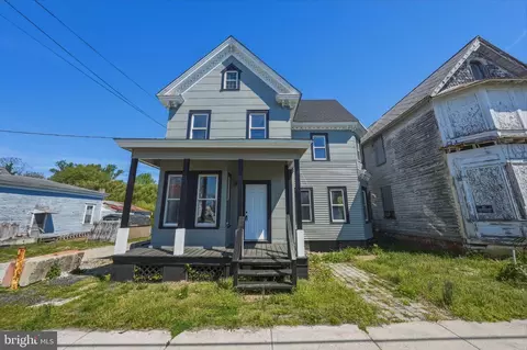 1752 Main St, Port Norris, NJ 08349