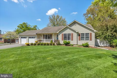 1736 Magnolia Rd, Vineland, NJ 08360